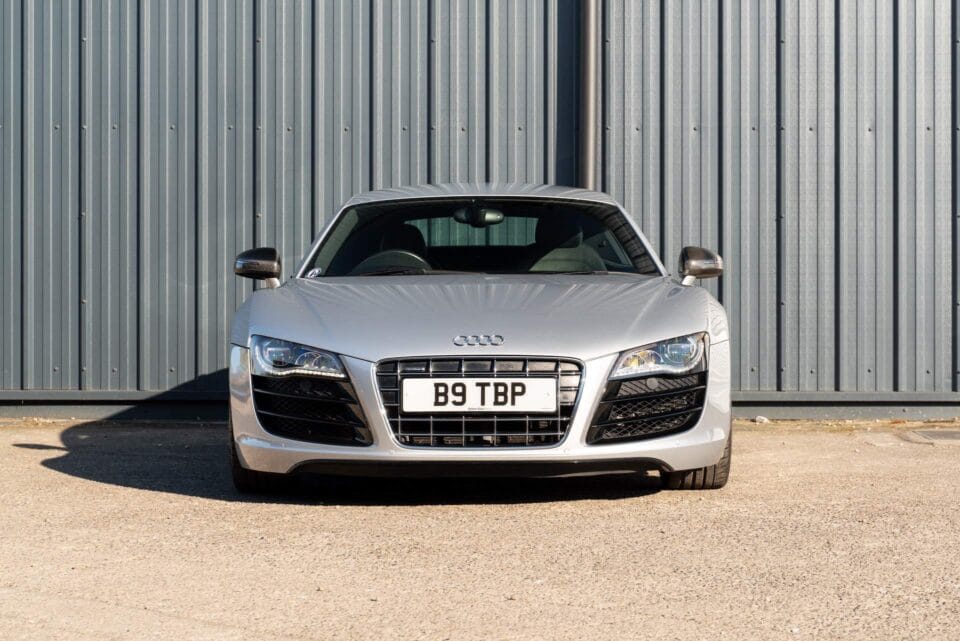 Audi r8 v10 exterior 0425 0000