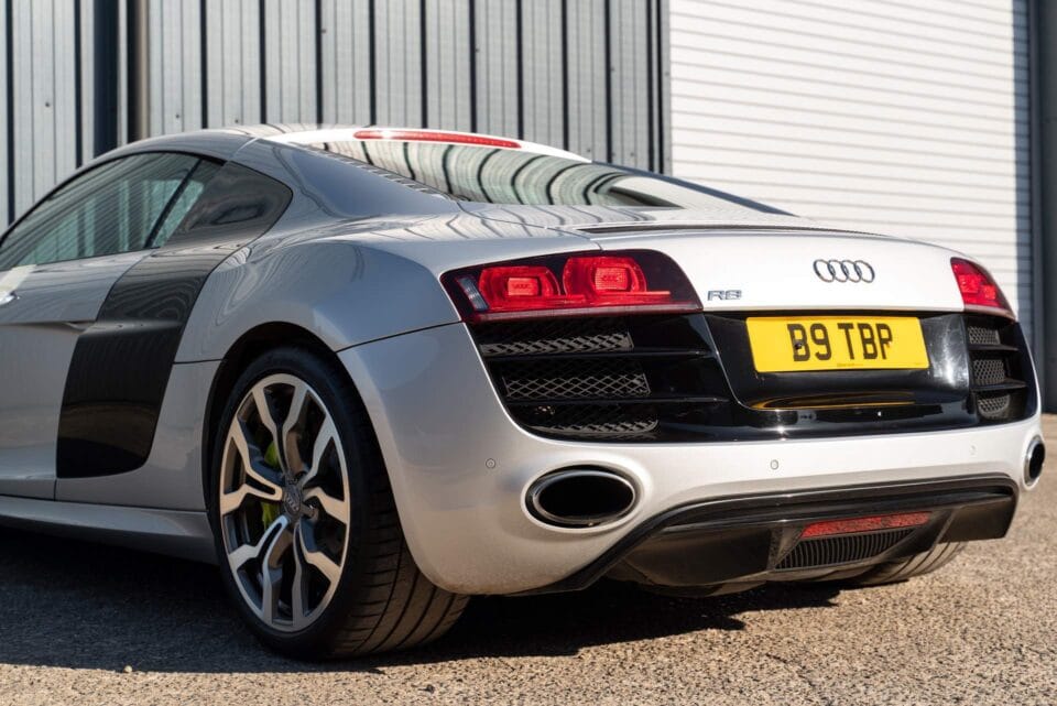 Audi r8 v10 exterior 0425 0030