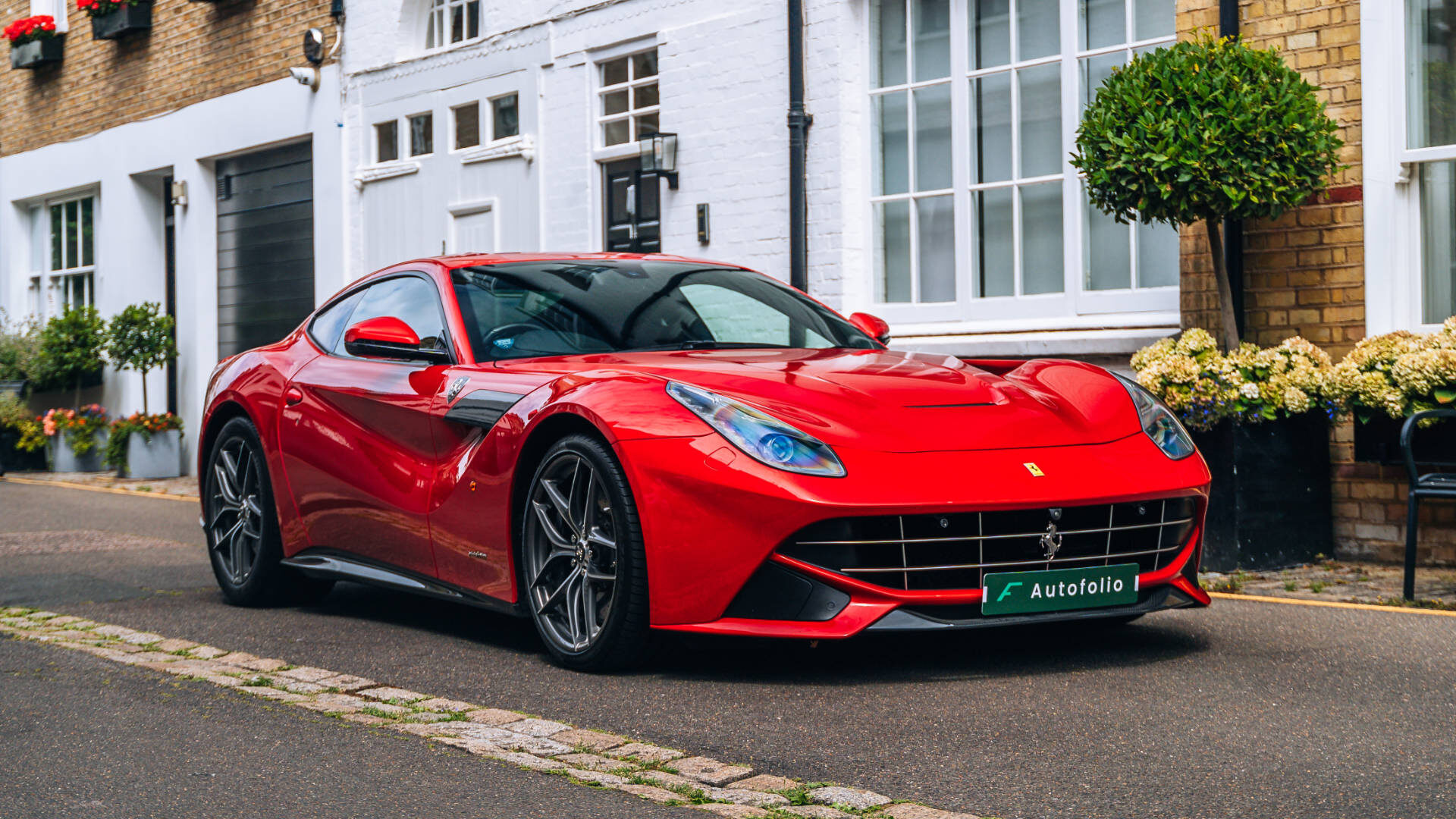 Af ferrari f12 berlinetta 0725 01 feature