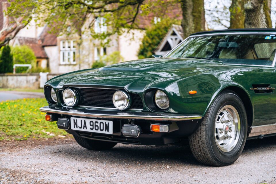 Autofolio Aston Martin Volante