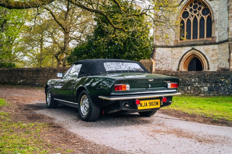 Autofolio Aston Martin Volante